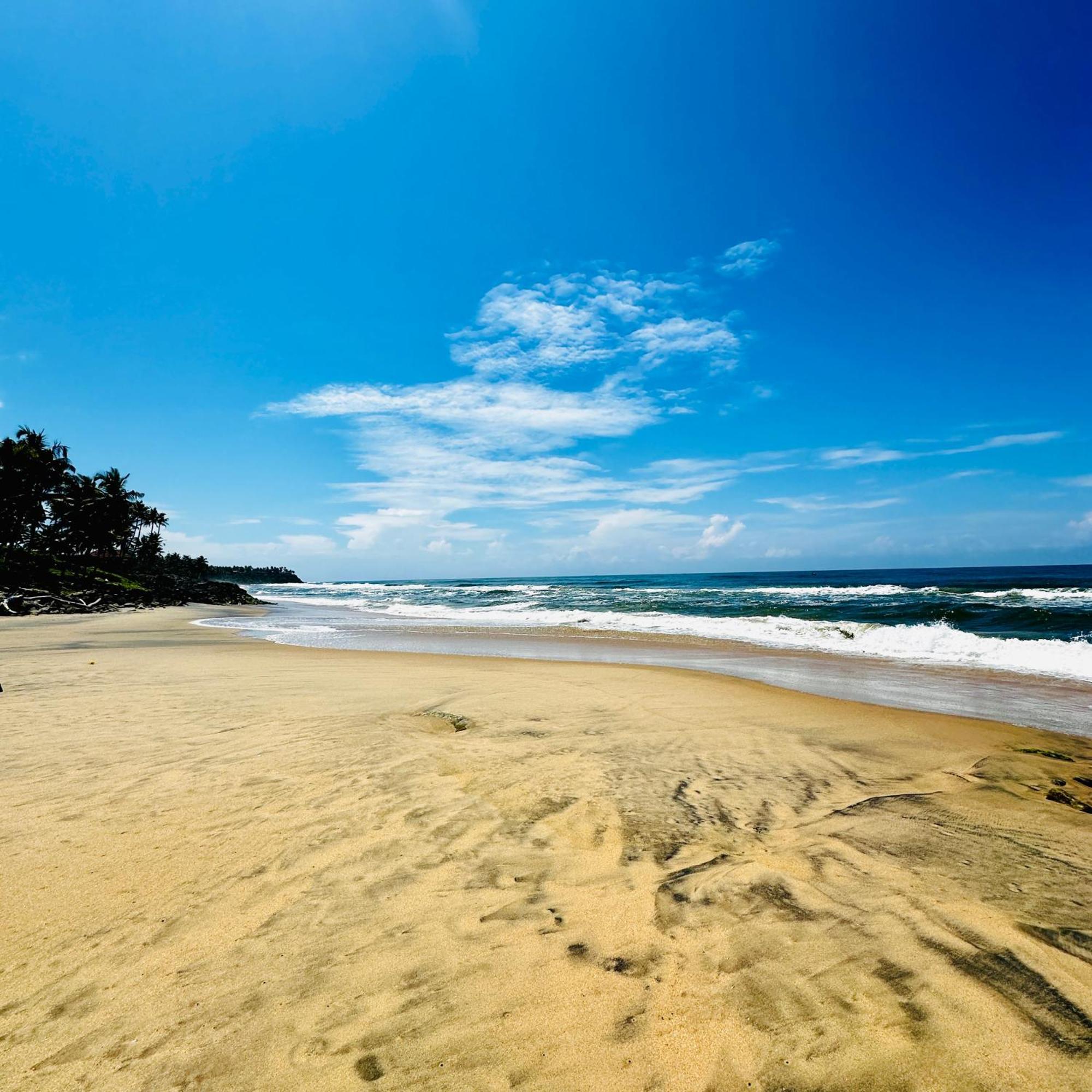 Maadathil Beach Resort Varkala Exterior photo