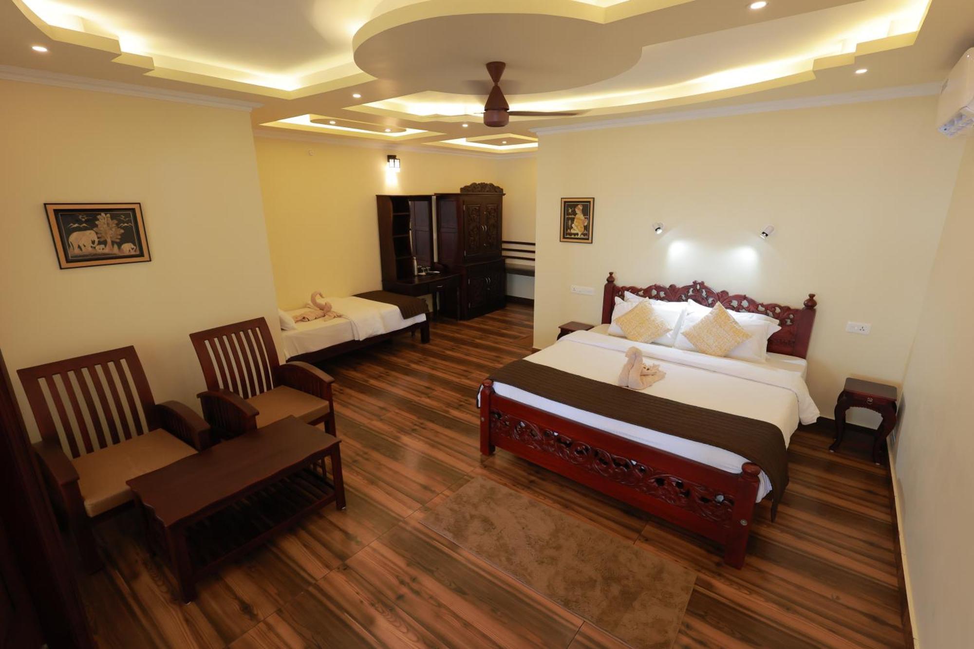 Maadathil Beach Resort Varkala Exterior photo